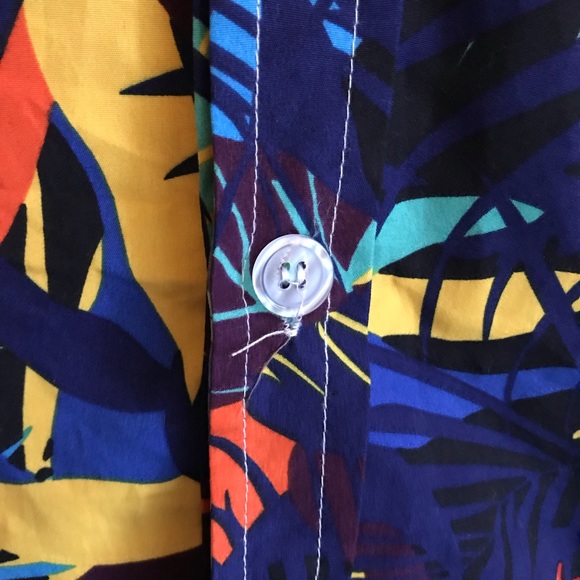 TAILOR PAL LOVE BOLD HAWAIIAN BUTTON DOWN SHIRT - Picture 3 of 5